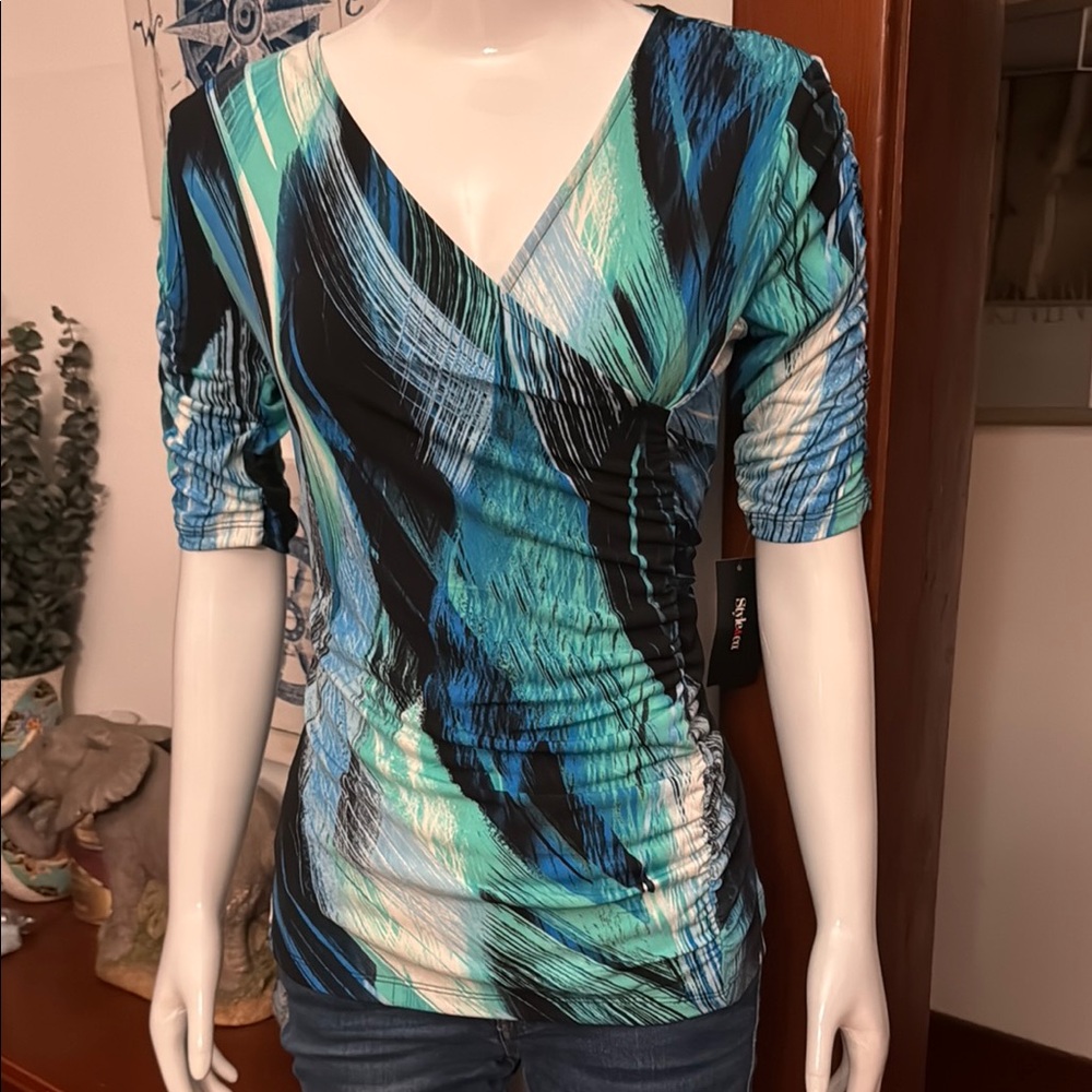 NWT Style&Co size small Multicolor V-Neck Ruched Top